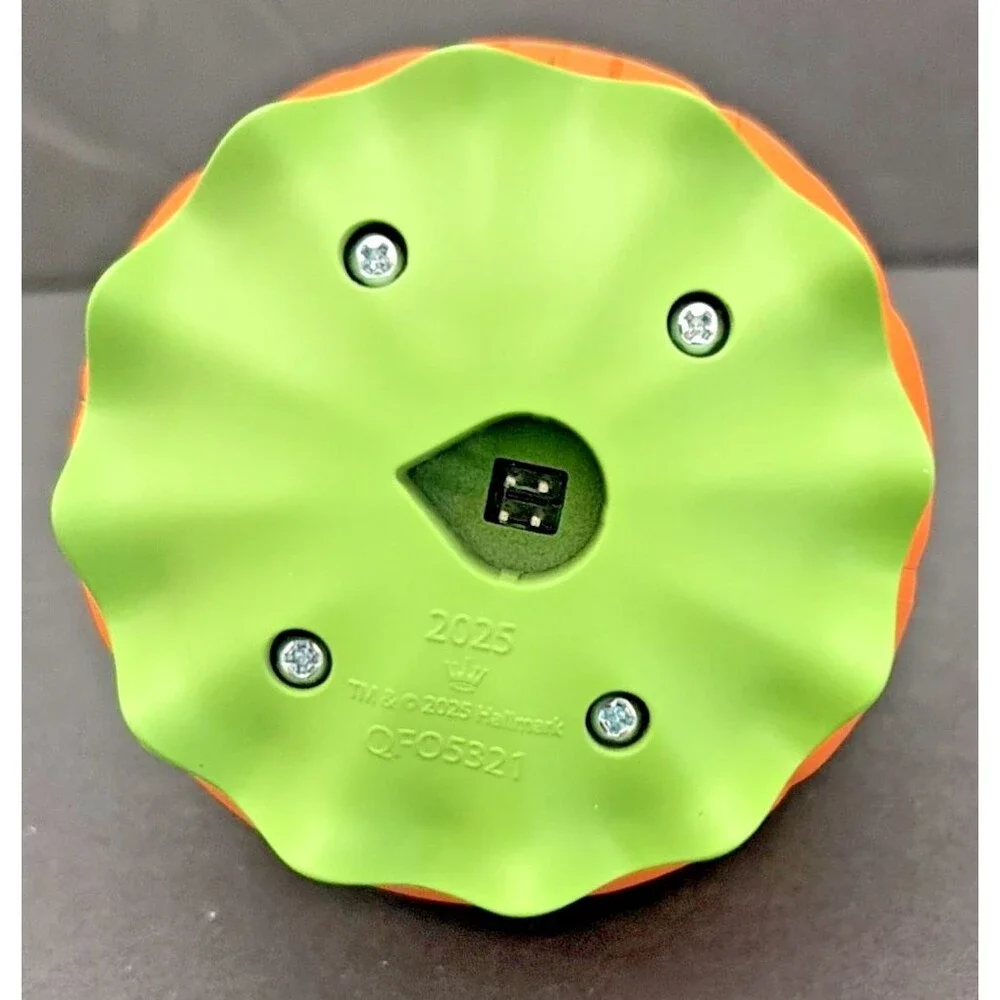2025 Hallmark Keepsake ShowToppers Mini Tree Topper Halloween Time Pumpkin NEW